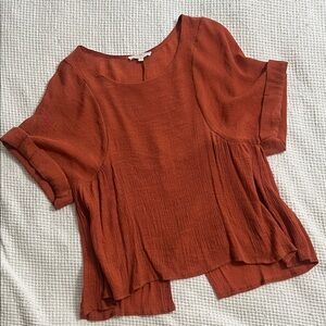 Women's Rust Split Style Top